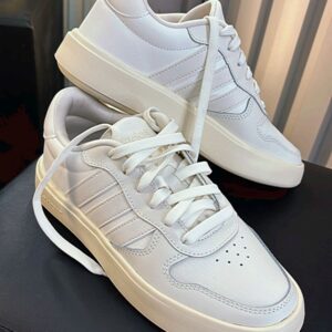 Tênis Adidas